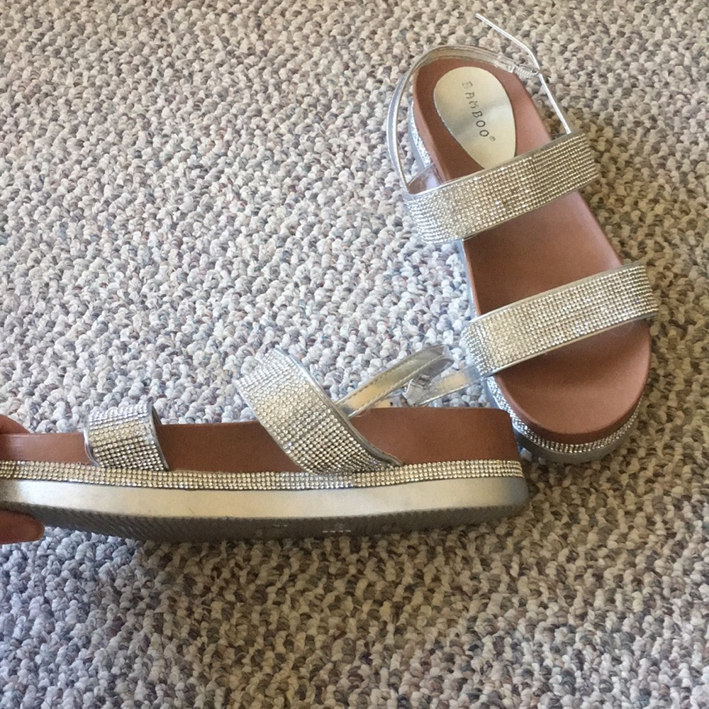 Platform Sandals - Picture 3 of 4